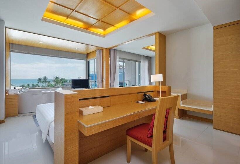Люкс Вид на Море, The Kee Resort & Spa
