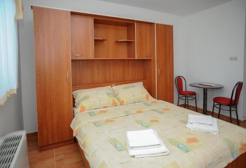 발코니가 있는 바다전망 스탠다드 스튜디오, Apartmani Vila Caska