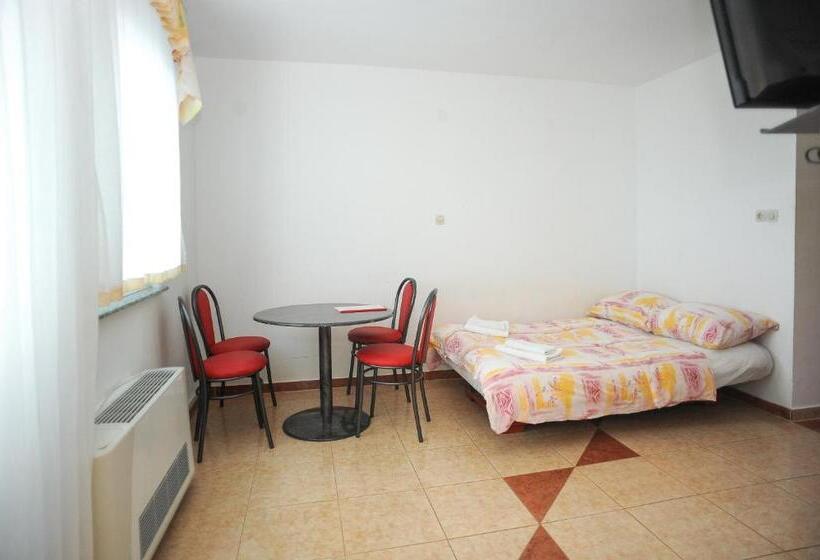 침실1개 아파트 발코니 바다 전망, Apartmani Vila Caska