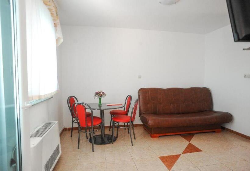 침실1개 아파트 발코니 바다 전망, Apartmani Vila Caska