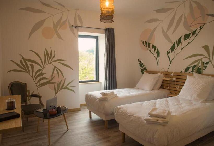 Номер Стандарт, L Hôtel Du Garage Des Cevennes