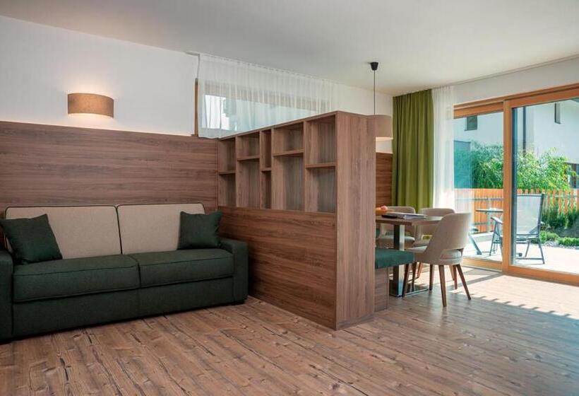 低层单卧公寓, Residence Lex