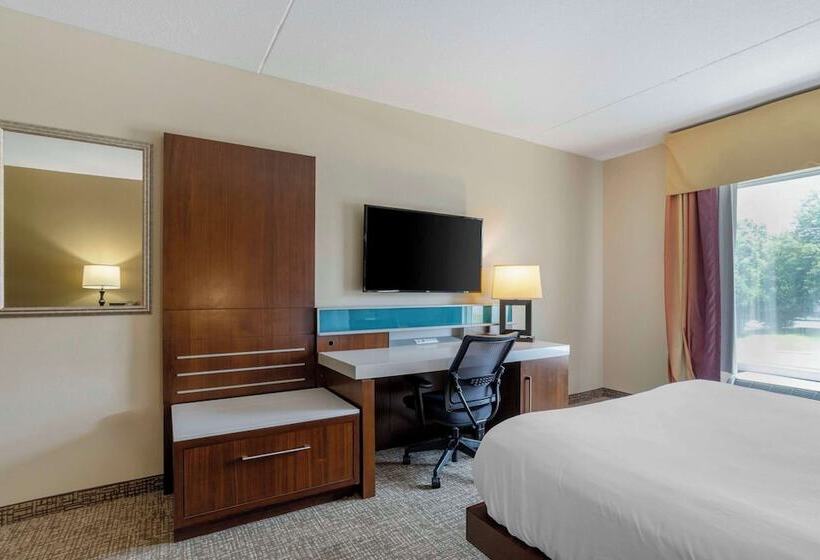 סוויטה, Comfort Suites East