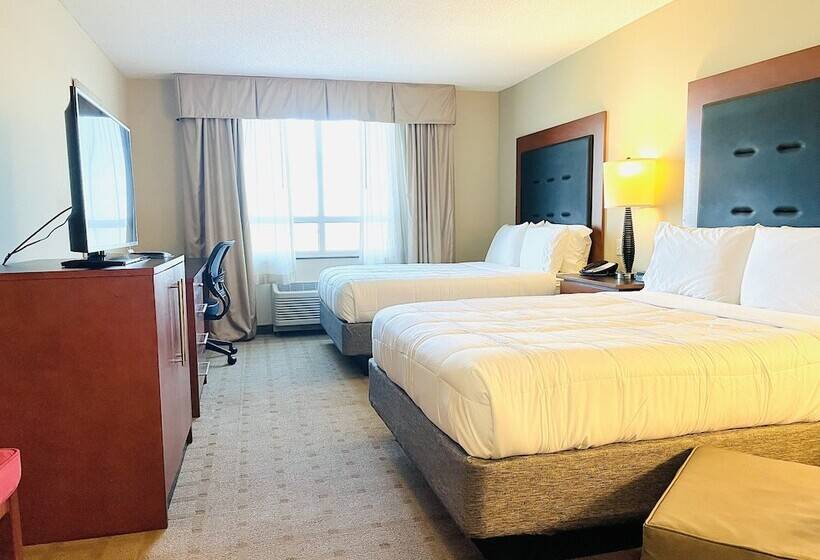 ２ダブルベッドのスタンダードルーム, Crowne Plaza Ft Myers Gulf Coast, An Ihg