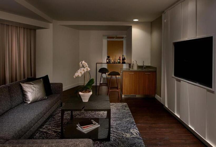 Люкс Кровать Кинг, W Boston