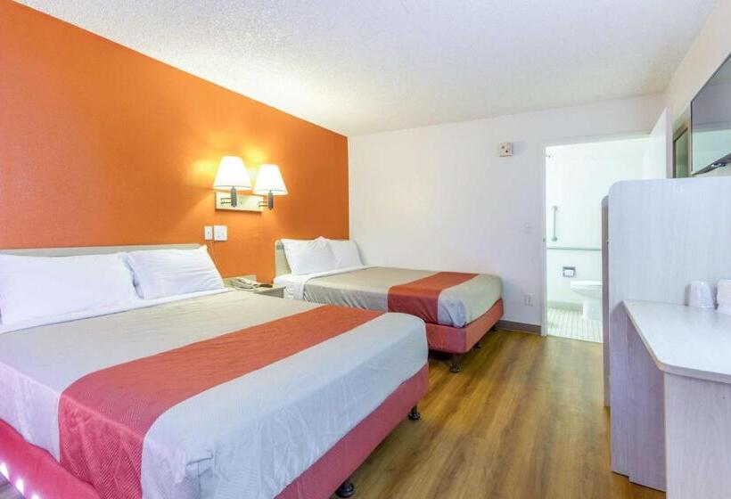 Четырехместный Номер Стандарт, Motel 6 Phoenix, Az  Airport  24th Street