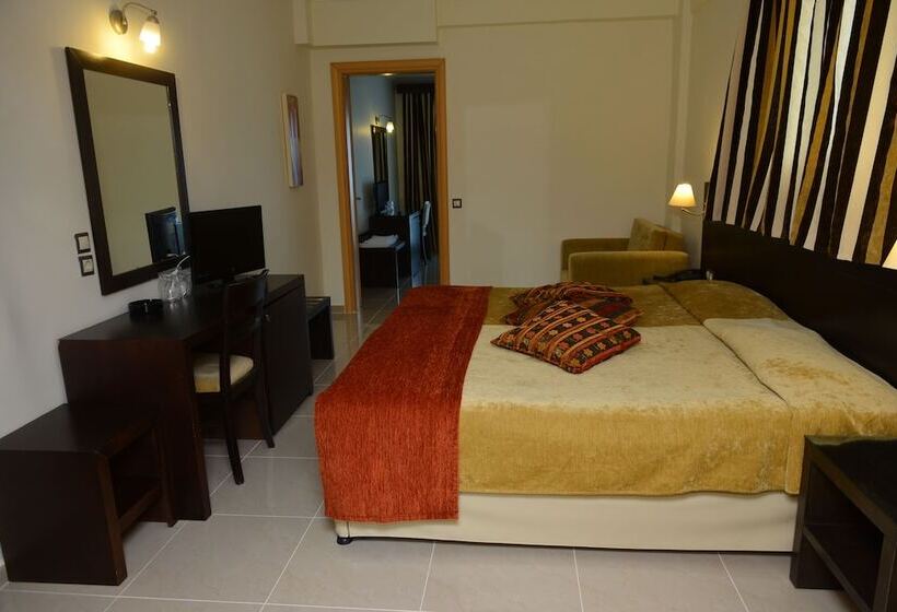 Семейный Номер, Hanioti Grandotel