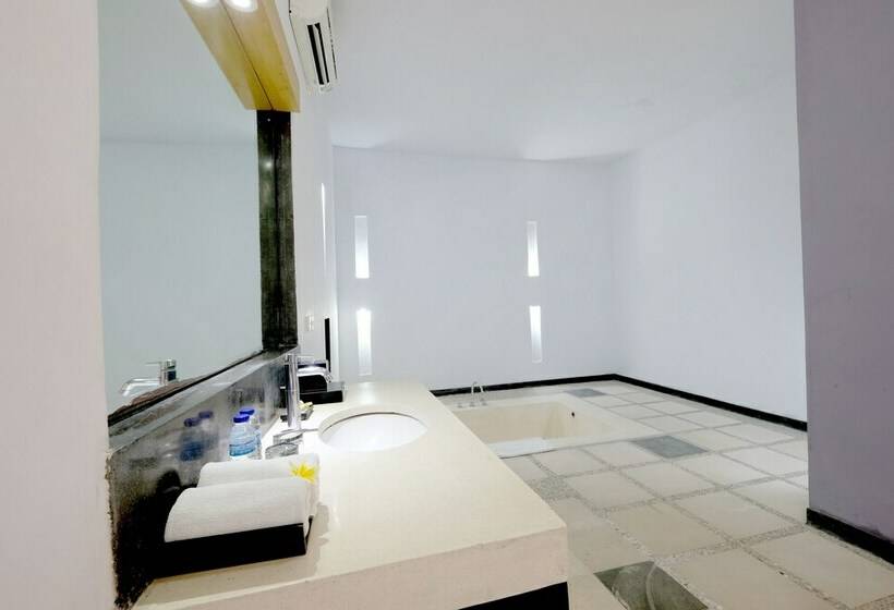 プール付き１ベッドルームヴィラ, The Seminyak Suite  Private Villa