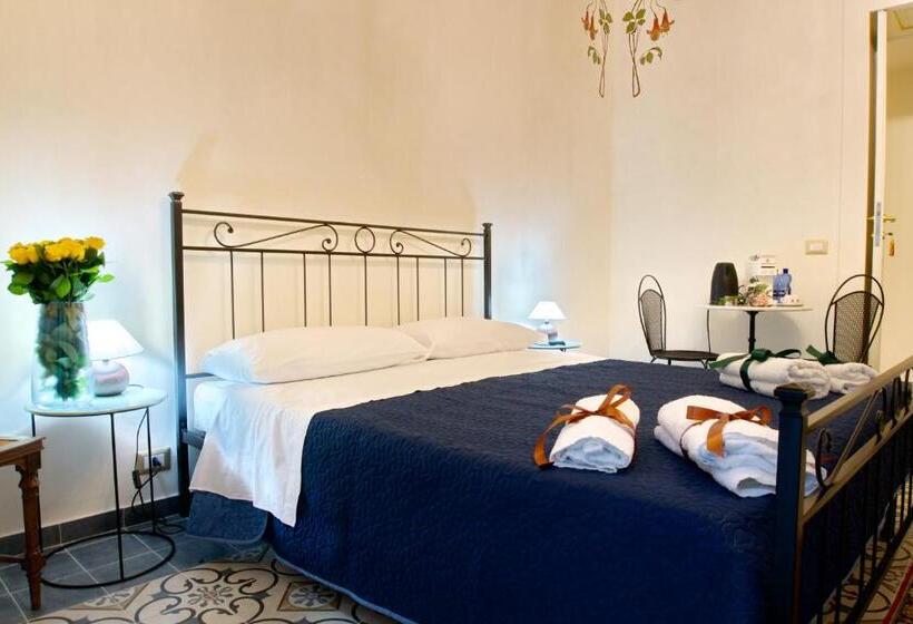 اتاق لوکس با تخت بزرگ, Domus Aurea