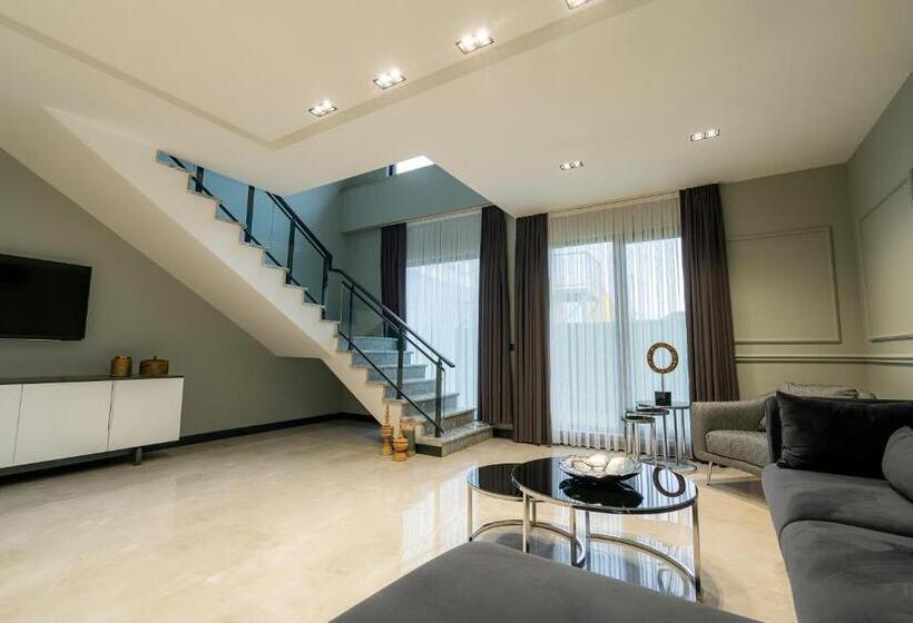 Вилла с 1 спальней и бассейном, Aileena Hotel & Villas