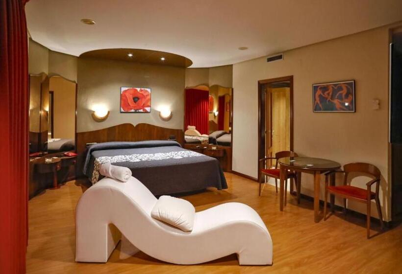 Люкс Повышенной Комфортности, Motel Latino