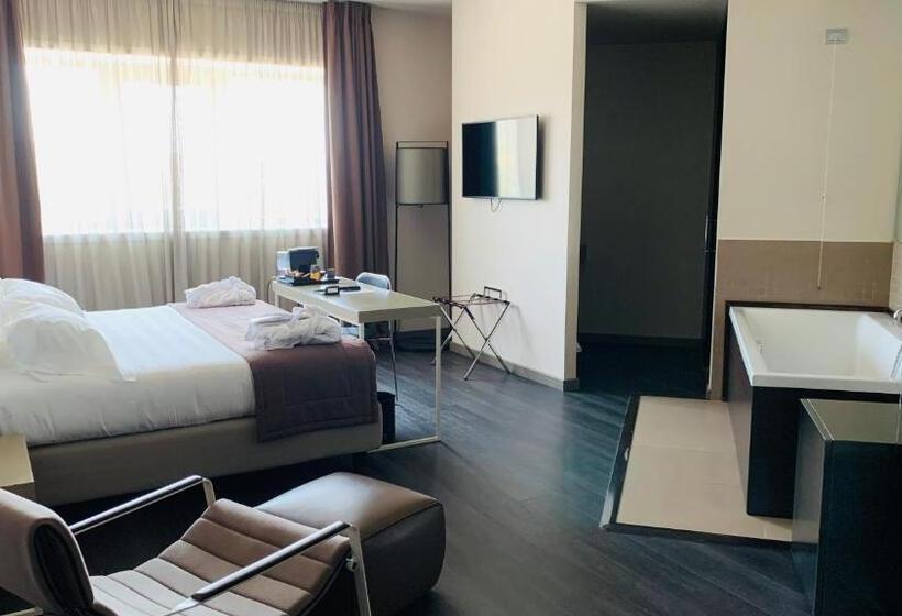 اتاق لوکس, G Hotel Ancona
