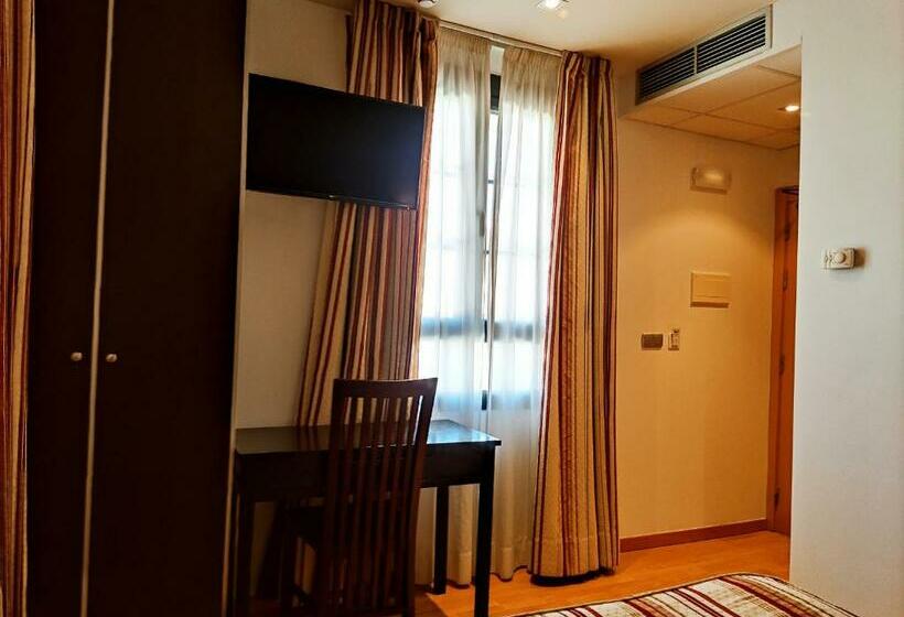 Номер Стандарт Индивидуальный, Hospedium Hotel Vittoria Colonna