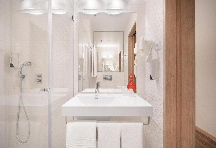 Номер Стандарт, Moov Hotel Oeiras