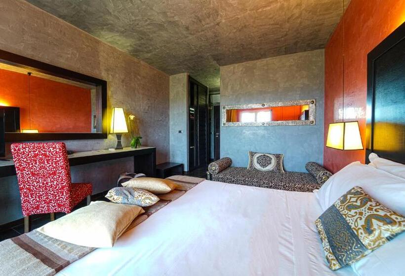 Standard Kolmen Hengen Huone, Amareclub Baia Dei Turchi Resort   Adults Only