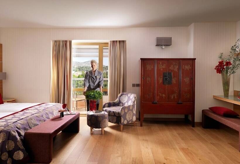 스위트, Divani Escape