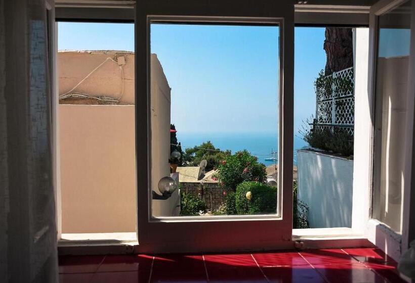 Классический Номер, La Reginella Capri