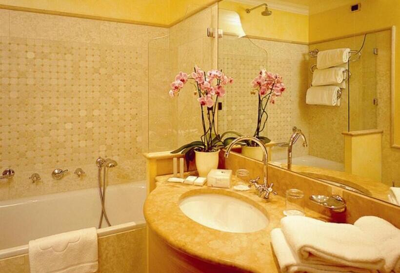 سوییت خانوادگی, Palace Hotel Wellness & Spa