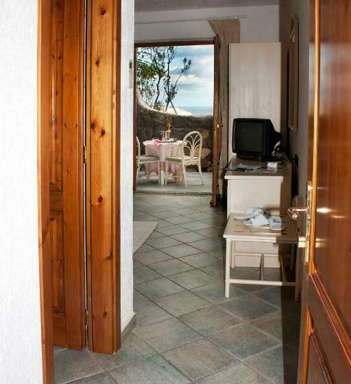 Номер Комфорт Вид на Море, Punta Chiarito Resort