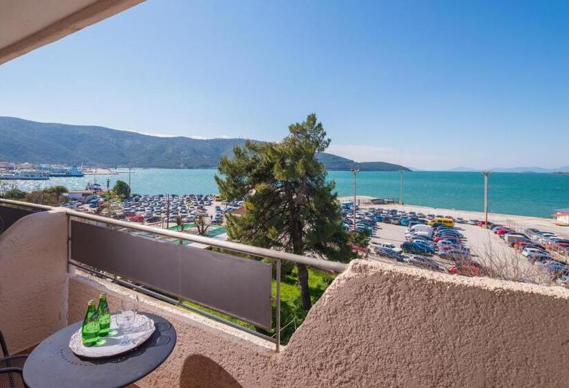 Номер Стандарт Трехместный, Jolly Hotel
