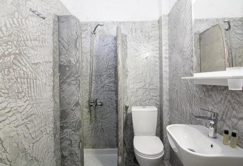 Chambre Standard, Carlos Pension