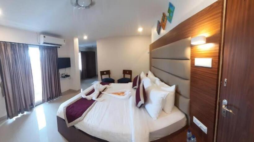 غرفة عائلية, Banyan Tree Express