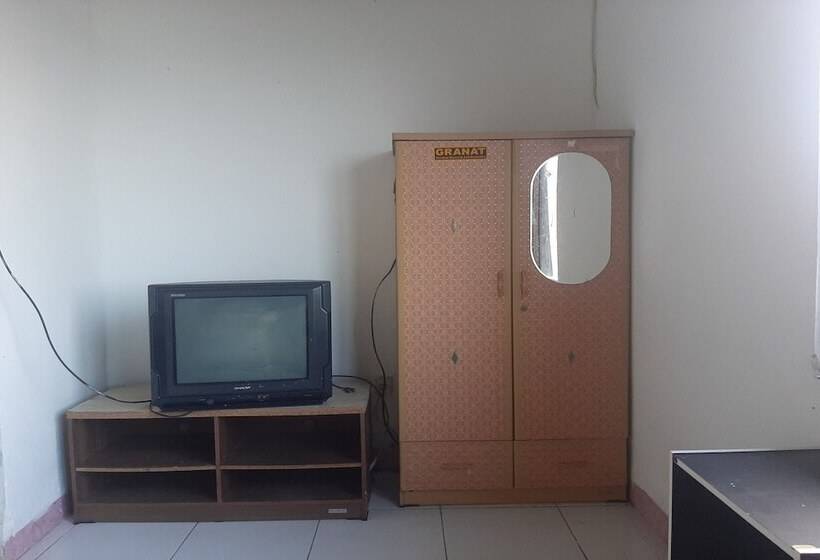 اتاق استاندارد, Spot On 90535 Cimanuk Pavilion