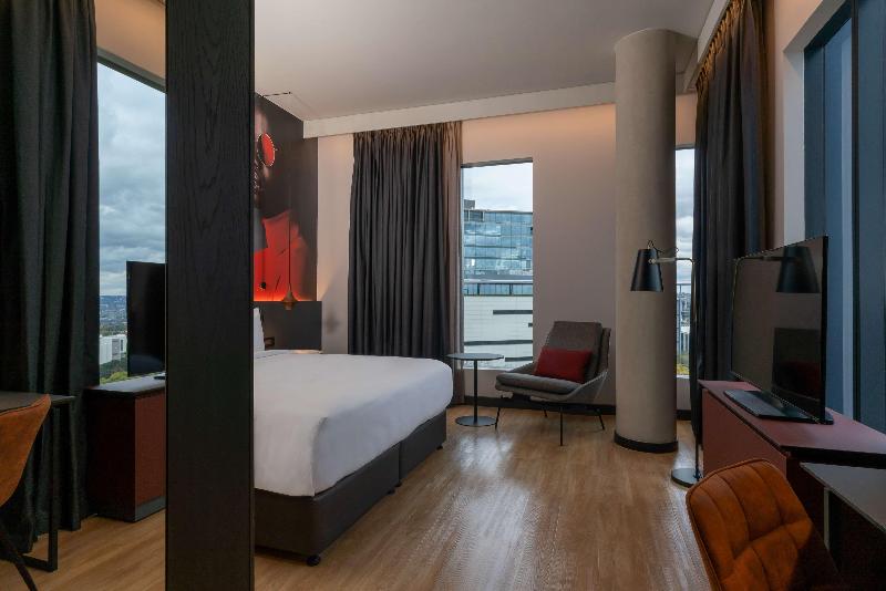 주니어 스위트, Radisson Red Hotel Johannesburg Rosebank