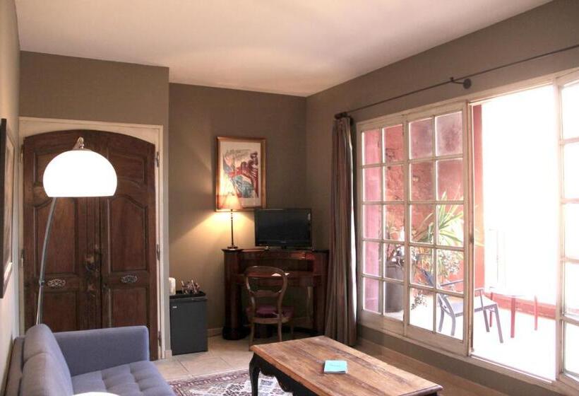 Suite with Terrace, Hôtel De L Amphithéâtre