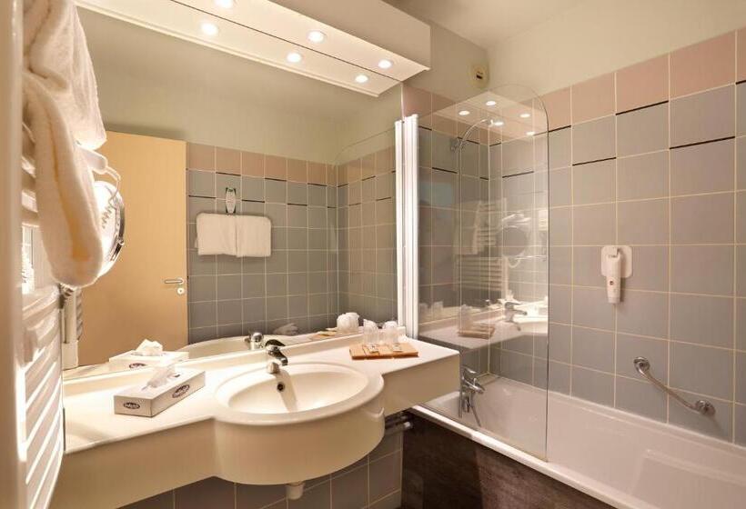 Семейный Номер, Hôtel Du Golf De L Ailette, The Originals Relais