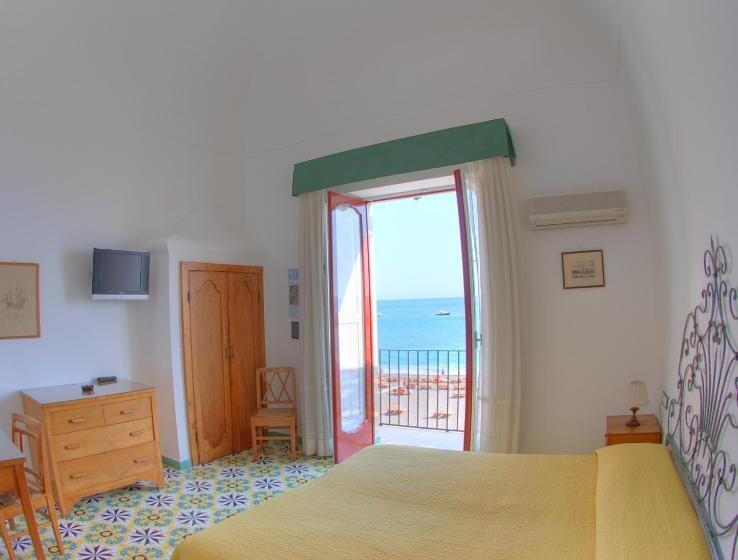 Номер Стандарт Вид на Море, La Caravella Di Positano   Relais & Beach