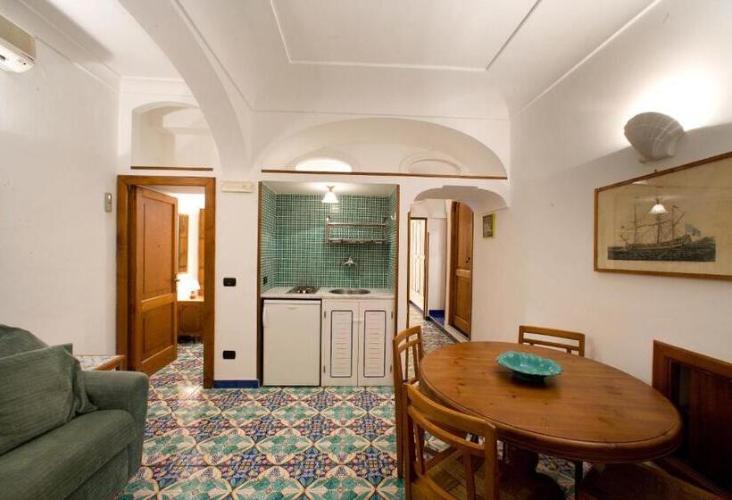 Апартаменты 2 Спальни Вид на Море, La Caravella Di Positano   Relais & Beach