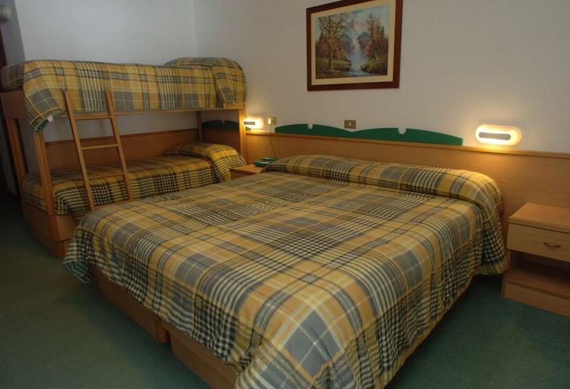 Четырехместный Номер Стандарт, Sport Hotel Pampeago