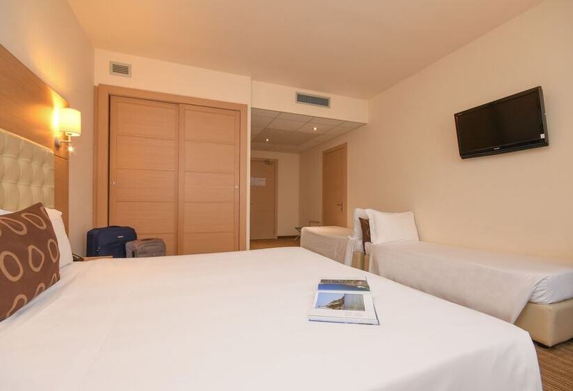 Четырехместный Номер Стандарт, Th Lazise   Hotel Parchi Del Garda