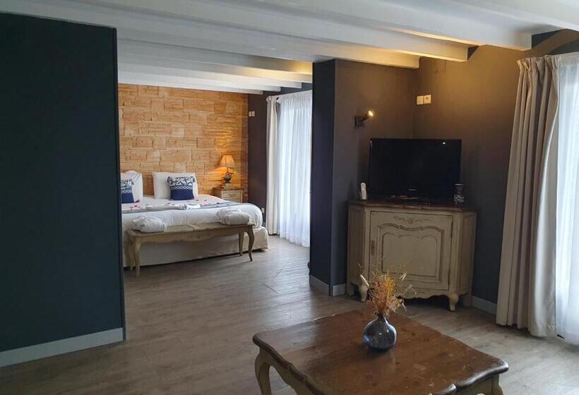 Люкс с гидромассажем, Le Belvédère Hotel Et Bien être