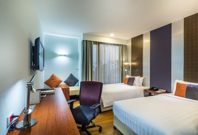 Quarto Superior, Solo, Sukhumvit 2, Bangkok   Sha Extra Plus