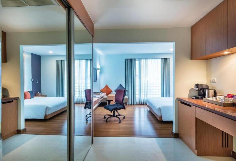 Quarto Deluxe, Solo, Sukhumvit 2, Bangkok   Sha Extra Plus