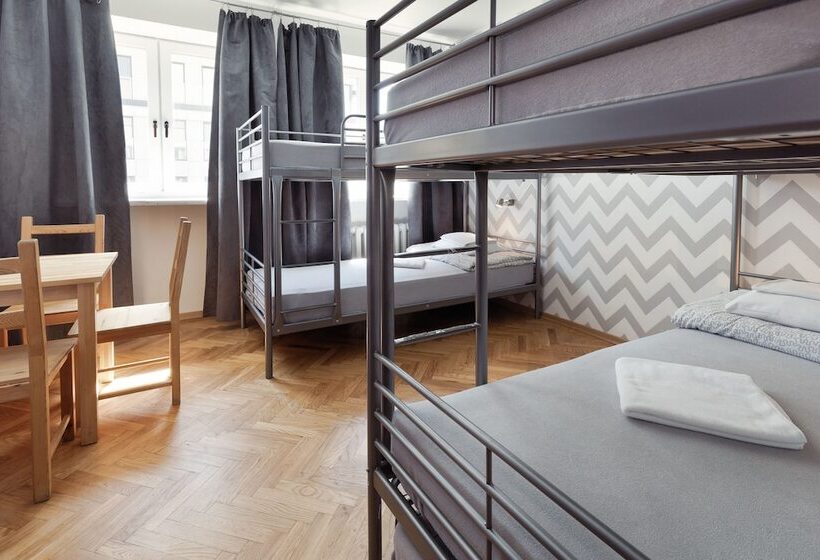 Номер Стандарт Четырехместный Совместный Санузел, Tatamka Hostel