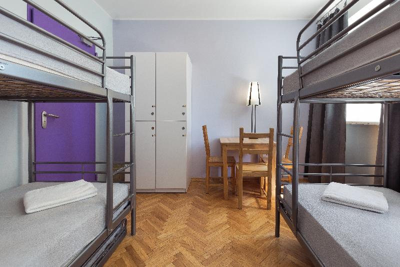 Кровать в Многоместном Номере с Общей Ванной, Tatamka Hostel