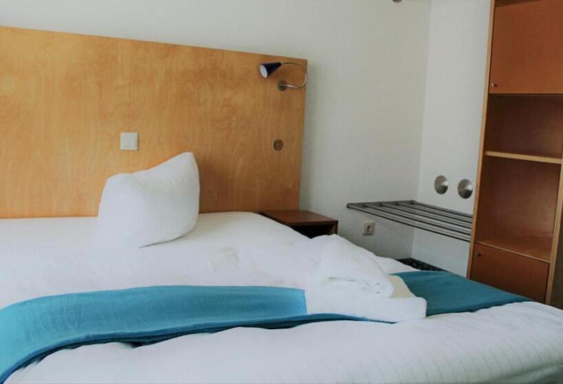 Номер Стандарт Индивидуальный, Check Inn Hotel Merseburg