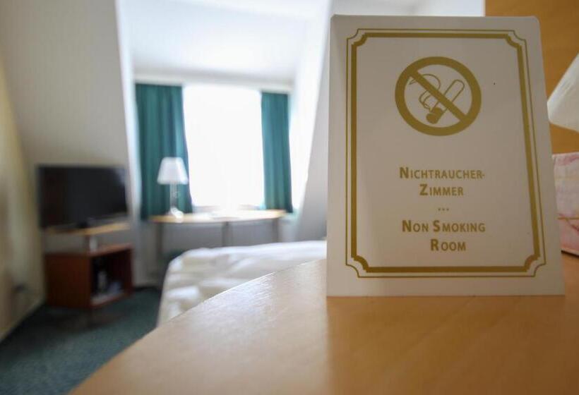 Номер Стандарт, Check Inn Hotel Merseburg