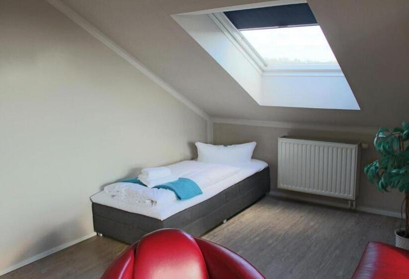 Family Suite, Check Inn Hotel Merseburg