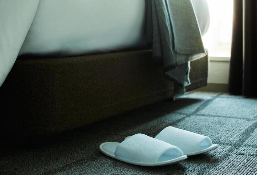 Номер Basic, Mitsui Garden Hotel Ginza Premier