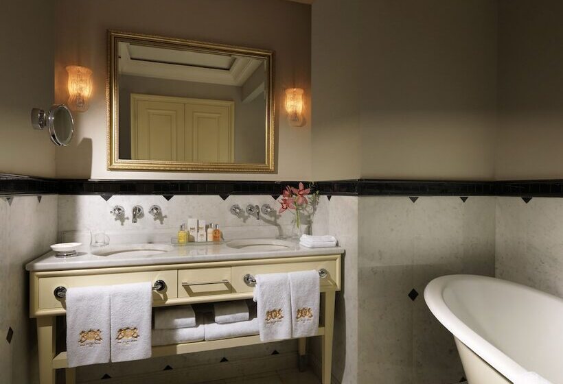 Standard Triple Room, Pera Palace