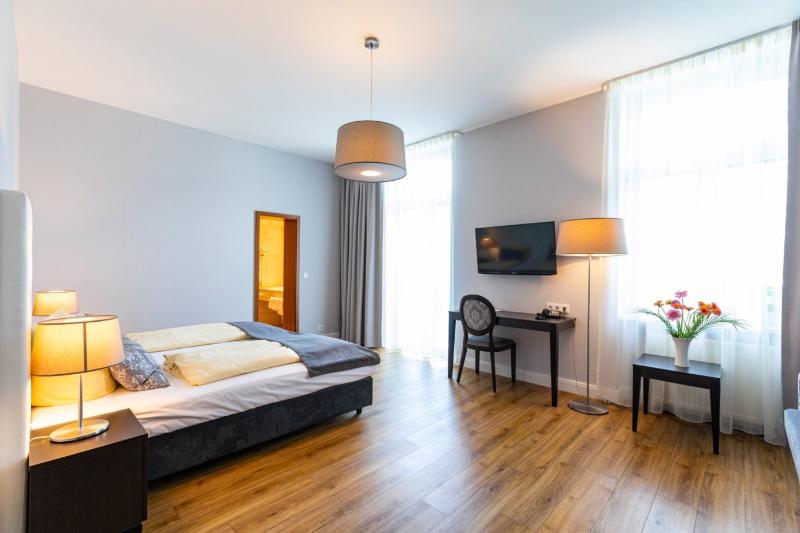 Номер Стандарт, Rheinischer Hof Bad Soden