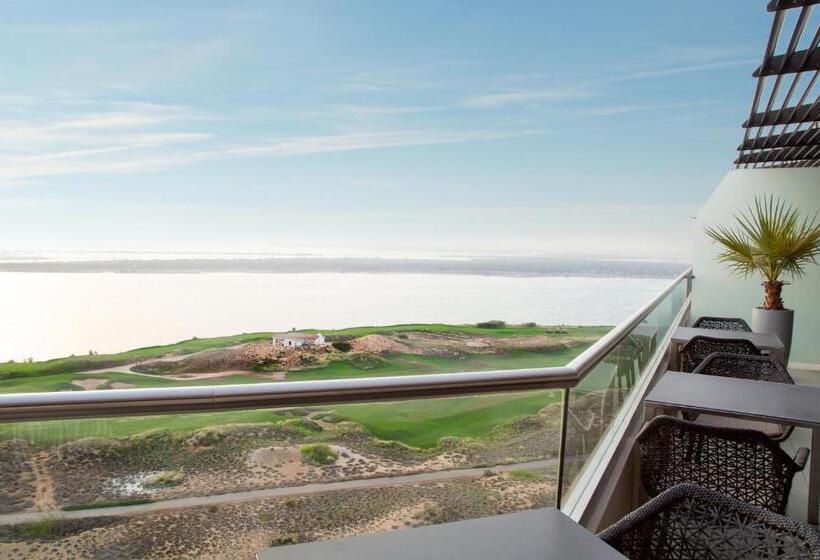 주니어 스위트 바다 전망, Radisson Blu Hotel, Abu Dhabi Yas Island