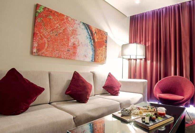 프리미엄 스위트, Radisson Blu Hotel, Abu Dhabi Yas Island