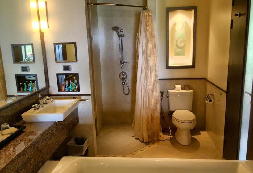 Номер Superior, The Elements Krabi Resort   Sha Plus