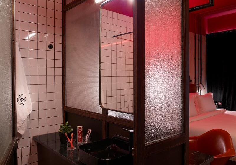 Номер Стандарт, Dave Red Athens, A Member Of Brown Hotels