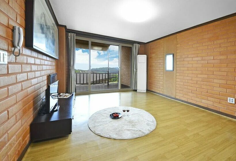Апартаменты Basic 1 Спальня, Yeosu Hwangto Pension